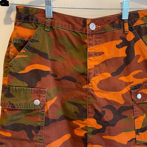BDG Urban Outfitters Orange Camo Raw Hem Cargo Mini Skirt - Picture 8 of 9